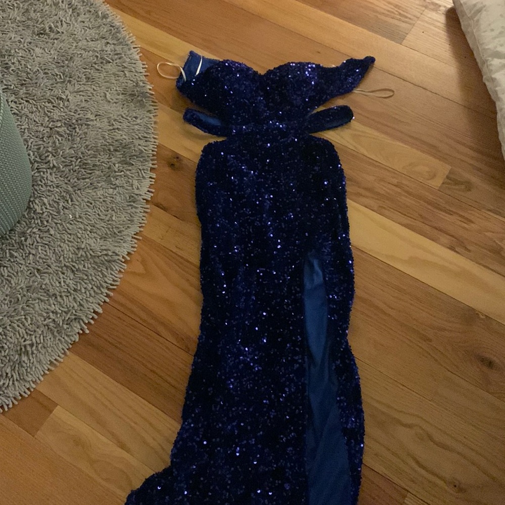 blue strapless dress
